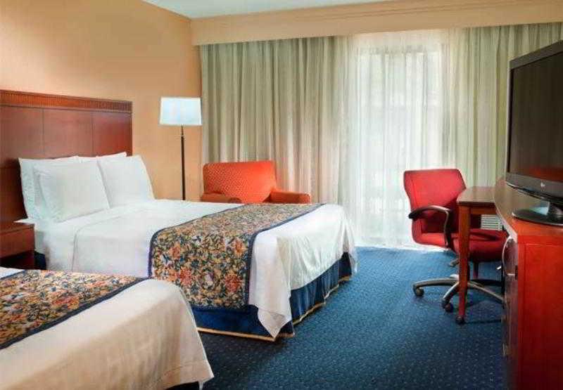 Courtyard By Marriott Dallas Arlington Entertainment District Cameră foto